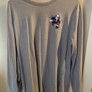 Mens Large Philadelphia 76ers Long Sleeve T Shirt. Large. Rare.